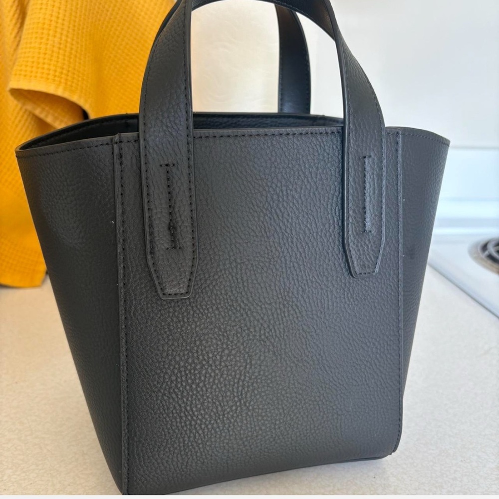 Elegant Black Bucket Bag